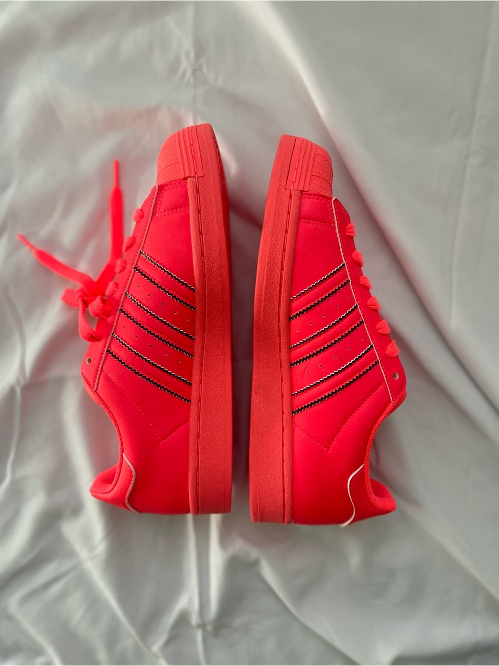 adidas Neon Classic Shell-Toe Sneakers - Picture 4 of 16